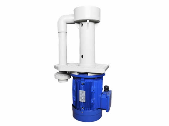 Vacuum vertical pump for wastewater filtration